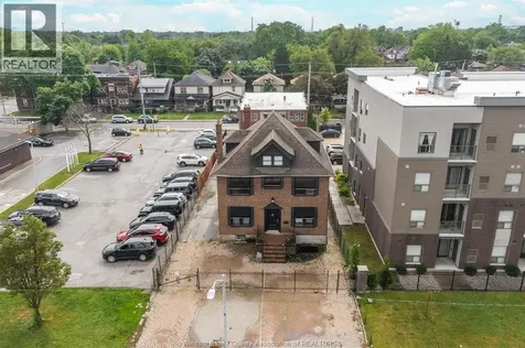 961 Ouellette Avenue Windsor ON N9A 4J5