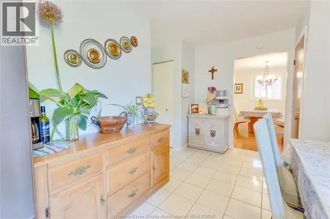 2841 Garvey Crescent Windsor ON N8W 4W7