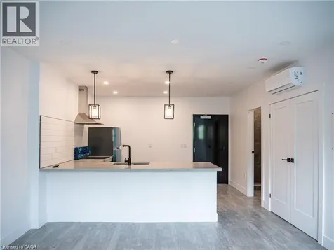 284 James Street North Hamilton ON L8R 2L3