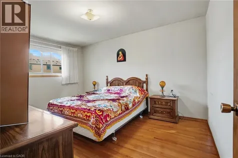 95 Fieldway Drive Hamilton ON L9A 2L5
