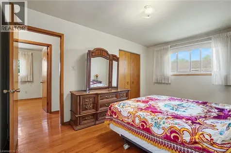 95 Fieldway Drive Hamilton ON L9A 2L5