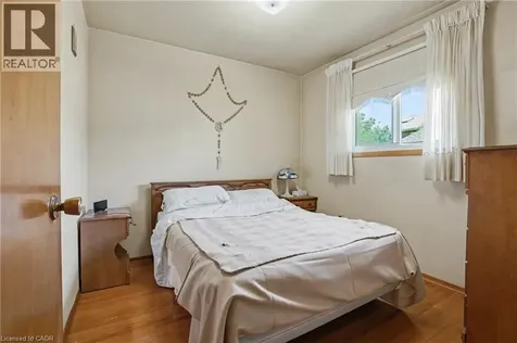 95 Fieldway Drive Hamilton ON L9A 2L5