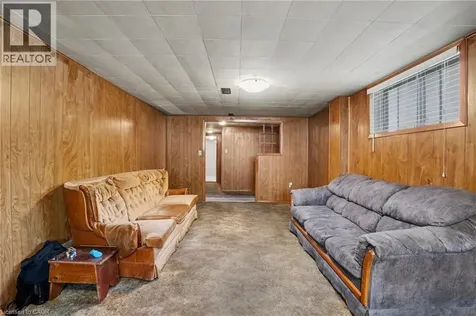 95 Fieldway Drive Hamilton ON L9A 2L5