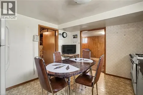 95 Fieldway Drive Hamilton ON L9A 2L5