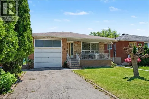 95 Fieldway Drive Hamilton ON L9A 2L5