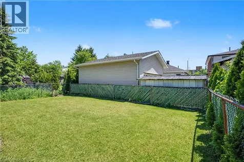 95 Fieldway Drive Hamilton ON L9A 2L5