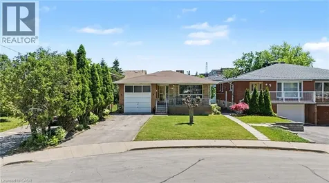 95 Fieldway Drive Hamilton ON L9A 2L5