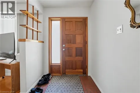 95 Fieldway Drive Hamilton ON L9A 2L5