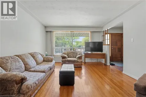 95 Fieldway Drive Hamilton ON L9A 2L5