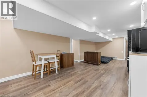 205 Ferguson Avenue South Hamilton ON L8N 2N2