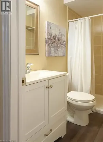 523 Windflower Crescent Kitchener ON N2E 3T2