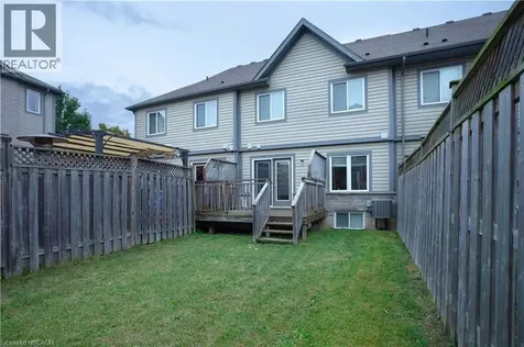 523 Windflower Crescent Kitchener ON N2E 3T2