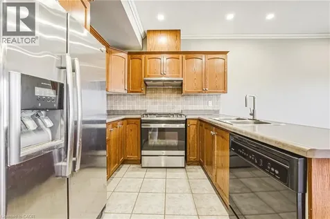2 Harbour Drive Hamilton ON L8E 6B1