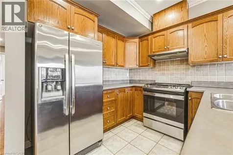 2 Harbour Drive Hamilton ON L8E 6B1