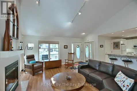1327 River Road East Wasaga Beach ON L9Z 2R7