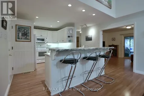 1327 River Road East Wasaga Beach ON L9Z 2R7