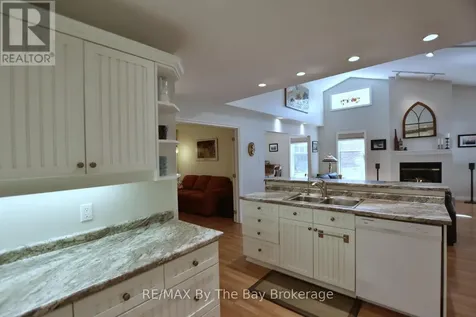 1327 River Road East Wasaga Beach ON L9Z 2R7