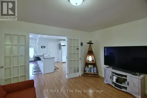 1327 River Road East Wasaga Beach ON L9Z 2R7