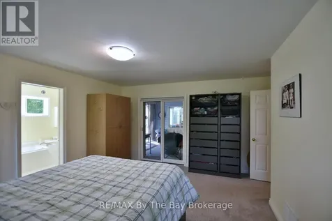 1327 River Road East Wasaga Beach ON L9Z 2R7