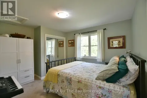 1327 River Road East Wasaga Beach ON L9Z 2R7