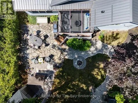 1327 River Road East Wasaga Beach ON L9Z 2R7