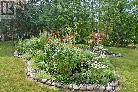 1327 River Road East Wasaga Beach ON L9Z 2R7