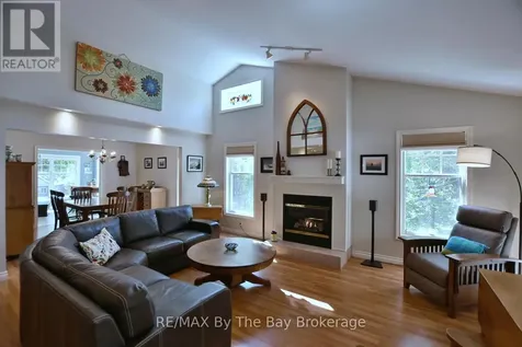 1327 River Road East Wasaga Beach ON L9Z 2R7