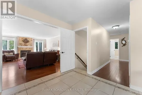 14 Panandrick View Drive Ottawa ON K2W 1A5