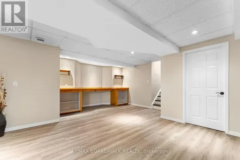 14 Panandrick View Drive Ottawa ON K2W 1A5
