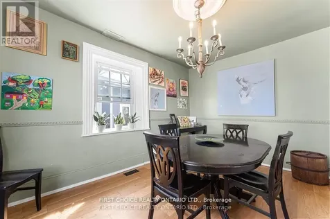 8 Campbell Reid Court Ottawa ON K2K 1X7