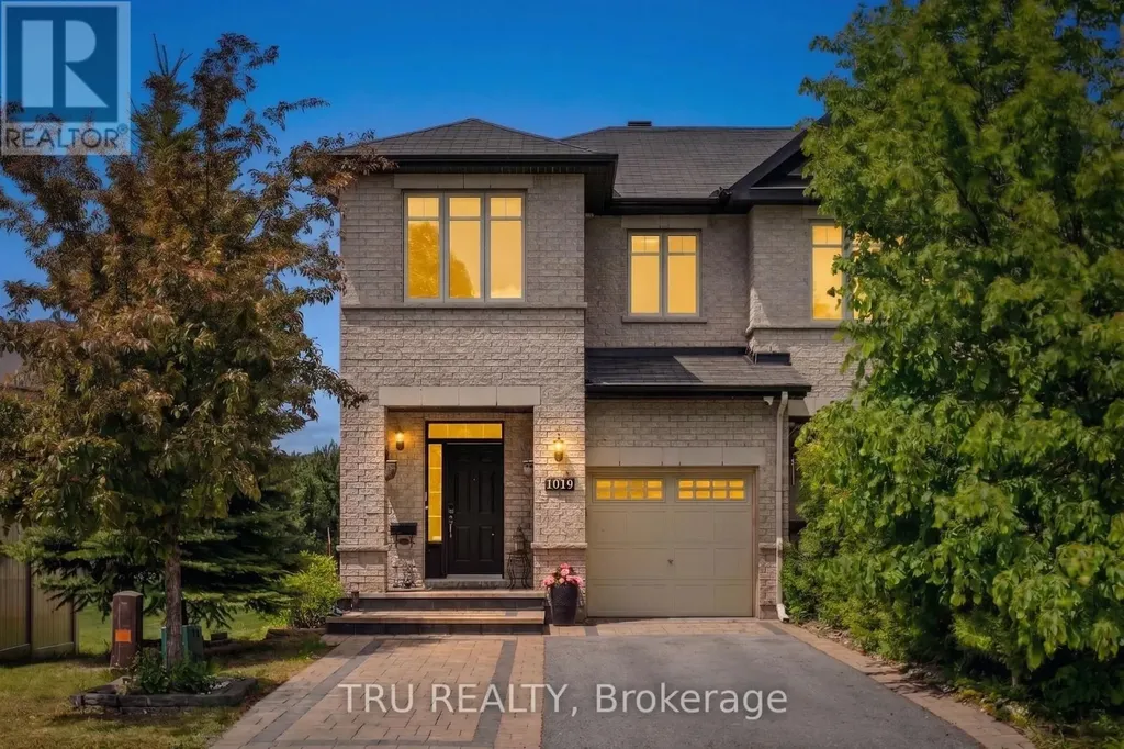 1019 Ottenbrite Crescent Ottawa ON K2T 0G2