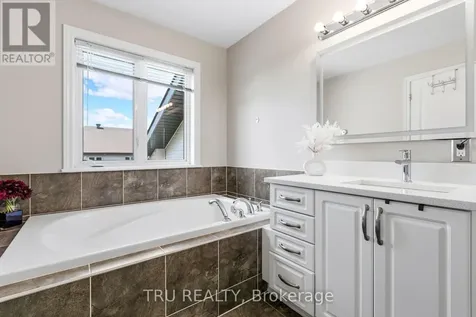 1019 Ottenbrite Crescent Ottawa ON K2T 0G2