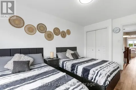 1019 Ottenbrite Crescent Ottawa ON K2T 0G2