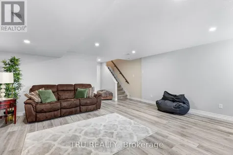 1019 Ottenbrite Crescent Ottawa ON K2T 0G2