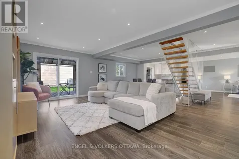 6138 Vineyard Drive Ottawa ON K1C 2N6
