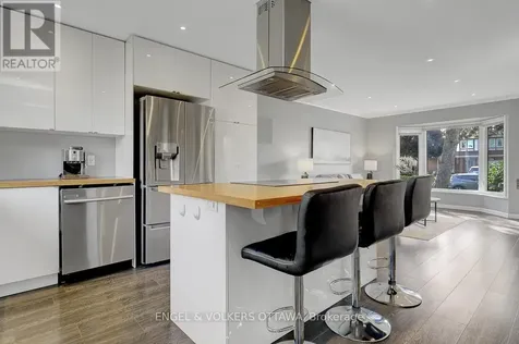 6138 Vineyard Drive Ottawa ON K1C 2N6