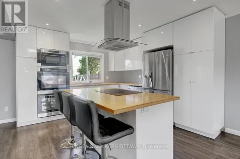6138 Vineyard Drive Ottawa ON K1C 2N6