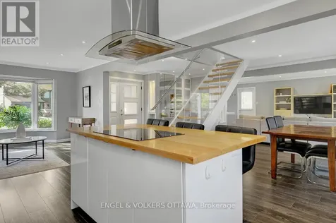 6138 Vineyard Drive Ottawa ON K1C 2N6