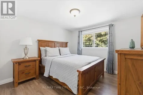 20 Wolfe's Court Kitchener ON N2B 2Z1