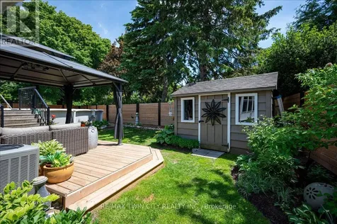 20 Wolfe's Court Kitchener ON N2B 2Z1