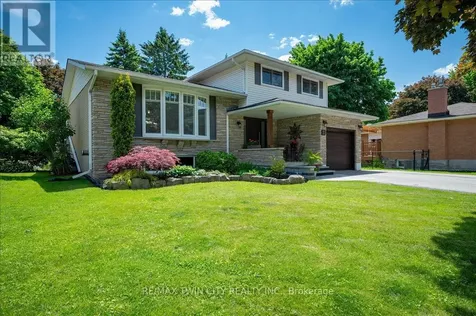 20 Wolfe's Court Kitchener ON N2B 2Z1