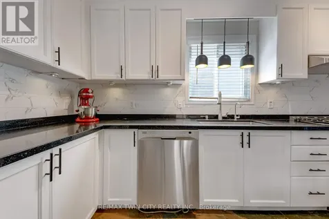 31 Parkvale Drive Kitchener ON N2R 1Z5