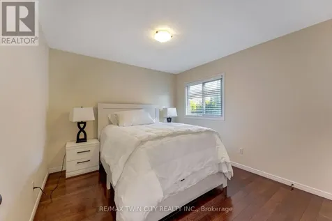 31 Parkvale Drive Kitchener ON N2R 1Z5