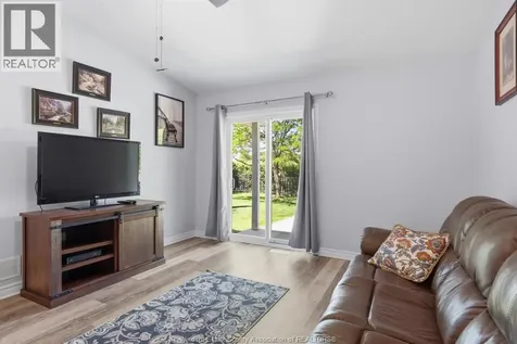 1832 Banwell Windsor ON N8P 1X1
