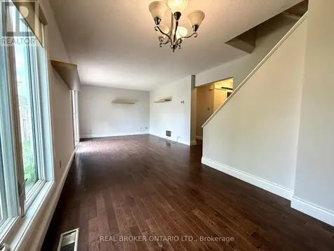 93 Melanie Crescent Ottawa ON K2L 2E4