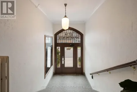 180 Augusta Street Ottawa ON K1N 8C1
