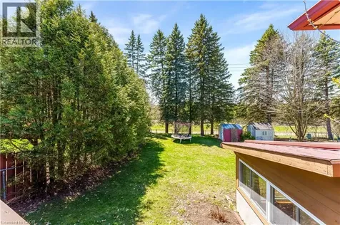402 Lakeview Drive Waterloo ON N2L 4Z6