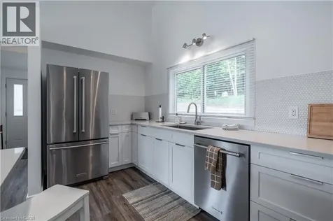 1056 Inawendawin Road Lake Of Bays ON P0B 1A0