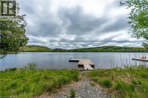 1056 Inawendawin Road Lake Of Bays ON P0B 1A0