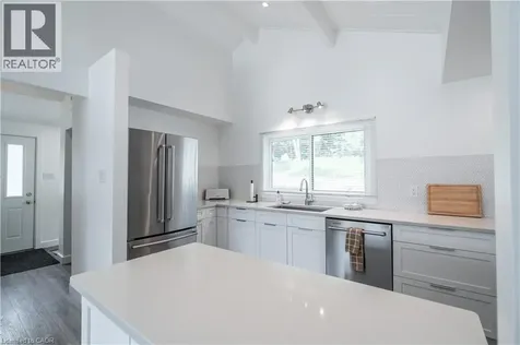 1056 Inawendawin Road Lake Of Bays ON P0B 1A0